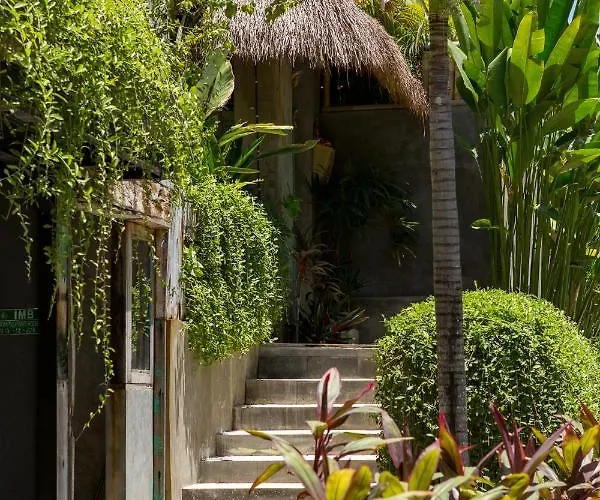 Seaside Tribe - Boutique Surf & Retreat Gasthof 4*