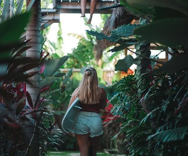Seaside Tribe - Boutique Surf & Retreat Gasthof
