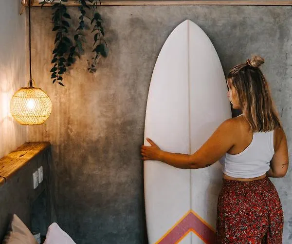 Seaside Tribe - Boutique Surf & Retreat Gasthof Tanah Lot