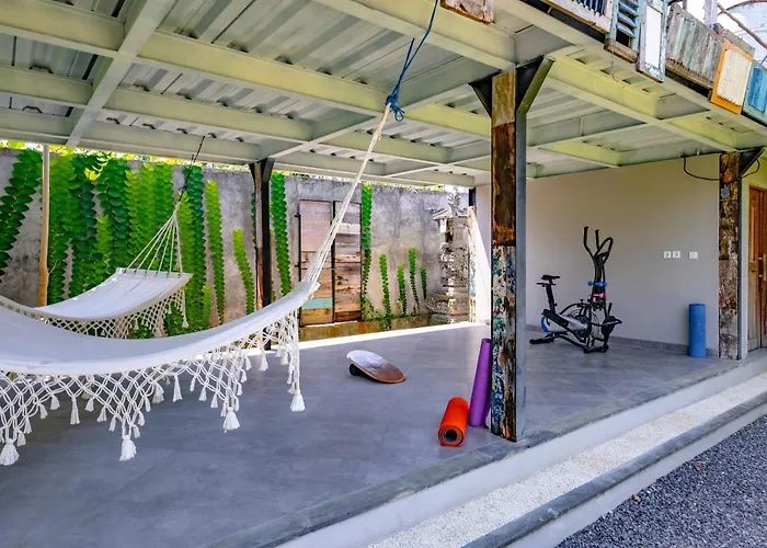 Seaside Tribe - Boutique Surf & Retreat 4* Tanah Lot